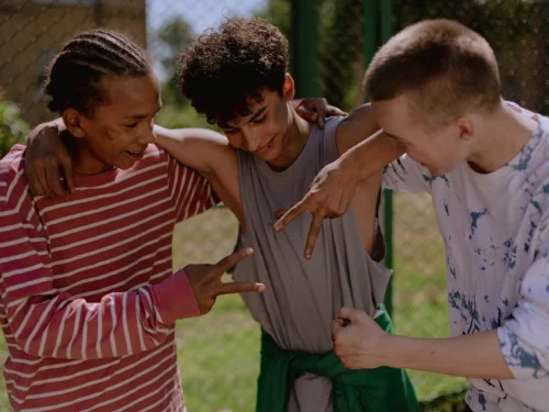 Alçalan Burcu Yay Olan Yükselen İkizler Erkeği Romantik Profilinizin Şifresi